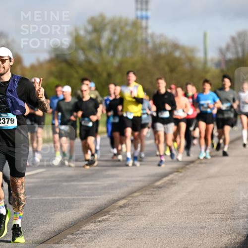 12.04.2026 - 45. Internationalen Wilhelmsburger Insellauf Dr. Thomas Lammeyer http://msf.ph/oto/9433184 12.04.2026 09:17:13 Laufen 2379 meine-sportfotos.de