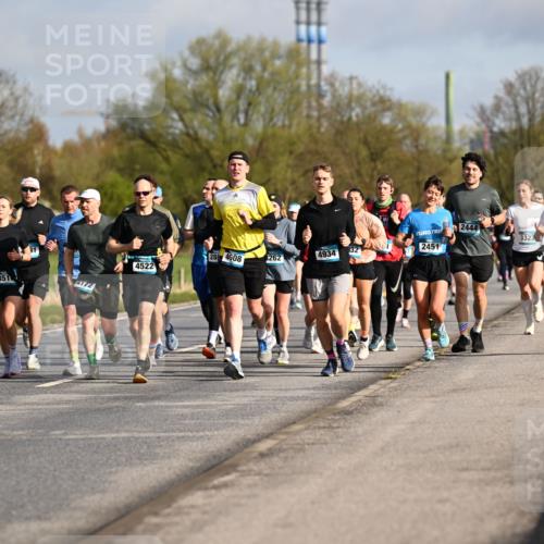 12.04.2026 - 45. Internationalen Wilhelmsburger Insellauf Dr. Thomas Lammeyer http://msf.ph/oto/9433189 12.04.2026 09:17:14 Laufen 351, 4172, 288, 4608, 1262, 4934, 2451, 2444, 3323, 3670, 4522 meine-sportfotos.de