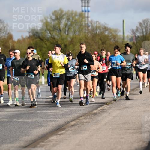 12.04.2026 - 45. Internationalen Wilhelmsburger Insellauf Dr. Thomas Lammeyer http://msf.ph/oto/9433193 12.04.2026 09:17:15 Laufen 3516, 31, 4262, 4934, 245, 2444, 3325, 181, 3670, 4522, 4608, 5832 meine-sportfotos.de