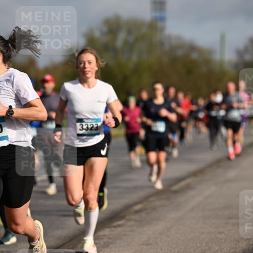 12.04.2026 - 45. Internationalen Wilhelmsburger Insellauf Dr. Thomas Lammeyer http://msf.ph/oto/9433229 12.04.2026 09:17:22 Laufen 380, 3670, 3323 meine-sportfotos.de