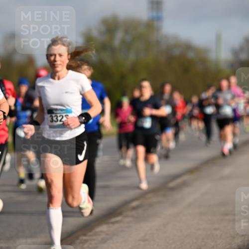 12.04.2026 - 45. Internationalen Wilhelmsburger Insellauf Dr. Thomas Lammeyer http://msf.ph/oto/9433231 12.04.2026 09:17:22 Laufen 3670, 332 meine-sportfotos.de