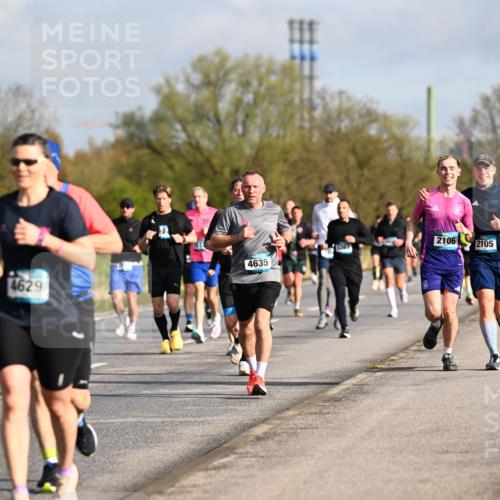 12.04.2026 - 45. Internationalen Wilhelmsburger Insellauf Dr. Thomas Lammeyer http://msf.ph/oto/9433247 12.04.2026 09:17:25 Laufen 4629, 4635, 2106, 2105 meine-sportfotos.de