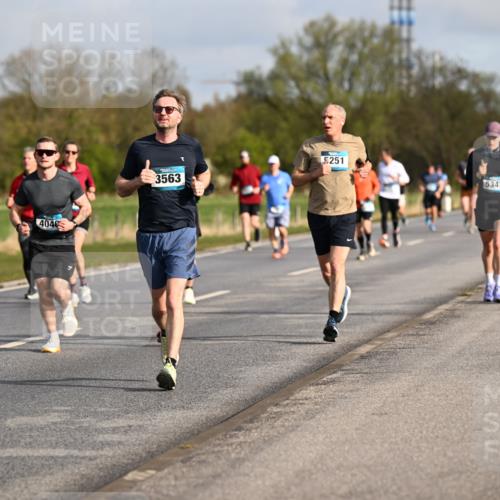 12.04.2026 - 45. Internationalen Wilhelmsburger Insellauf Dr. Thomas Lammeyer http://msf.ph/oto/9433651 12.04.2026 09:18:51 Laufen 4040, 4681, 3563, 5251, 5347 meine-sportfotos.de