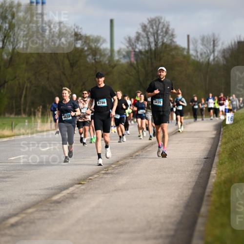 12.04.2026 - 45. Internationalen Wilhelmsburger Insellauf Dr. Thomas Lammeyer http://msf.ph/oto/9435017 12.04.2026 09:23:14 Laufen 4632, 4786, 3435, 16 meine-sportfotos.de