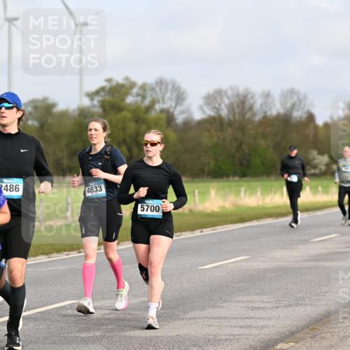 12.04.2026 - 45. Internationalen Wilhelmsburger Insellauf Dr. Thomas Lammeyer http://msf.ph/oto/9436123 12.04.2026 09:26:46 Laufen 2601, 2486, 4633, 5700 meine-sportfotos.de