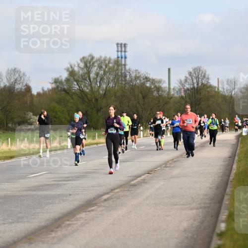 12.04.2026 - 45. Internationalen Wilhelmsburger Insellauf Dr. Thomas Lammeyer http://msf.ph/oto/9436206 12.04.2026 09:27:02 Laufen 3913, 2230 meine-sportfotos.de