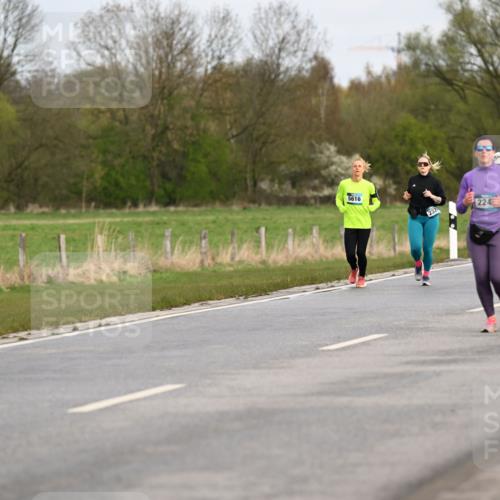 12.04.2026 - 45. Internationalen Wilhelmsburger Insellauf Dr. Thomas Lammeyer http://msf.ph/oto/9436798 12.04.2026 09:28:46 Laufen 4485, 5616, 224, 2244, 2342 meine-sportfotos.de