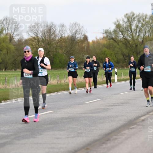12.04.2026 - 45. Internationalen Wilhelmsburger Insellauf Dr. Thomas Lammeyer http://msf.ph/oto/9437188 12.04.2026 09:29:56 Laufen 230, 2467, 13, 2468, 2680, 5831, 3058 meine-sportfotos.de