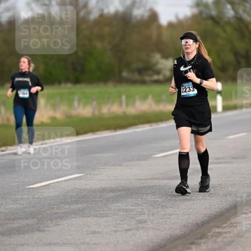 12.04.2026 - 45. Internationalen Wilhelmsburger Insellauf Dr. Thomas Lammeyer http://msf.ph/oto/9437629 12.04.2026 09:31:38 Laufen 2233 meine-sportfotos.de