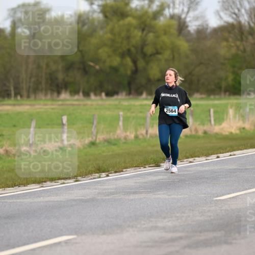 12.04.2026 - 45. Internationalen Wilhelmsburger Insellauf Dr. Thomas Lammeyer http://msf.ph/oto/9437635 12.04.2026 09:31:39 Laufen 2564, 2233 meine-sportfotos.de