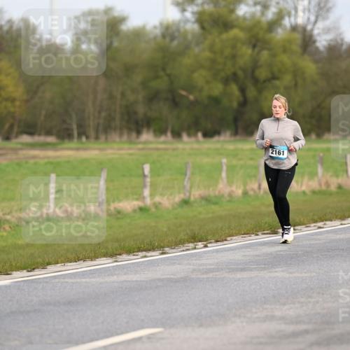 12.04.2026 - 45. Internationalen Wilhelmsburger Insellauf Dr. Thomas Lammeyer http://msf.ph/oto/9437655 12.04.2026 09:31:47 Laufen 2161 meine-sportfotos.de