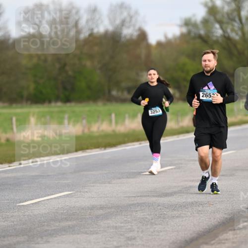 12.04.2026 - 45. Internationalen Wilhelmsburger Insellauf Dr. Thomas Lammeyer http://msf.ph/oto/9437674 12.04.2026 09:32:05 Laufen 3253, 2652, 3371 meine-sportfotos.de