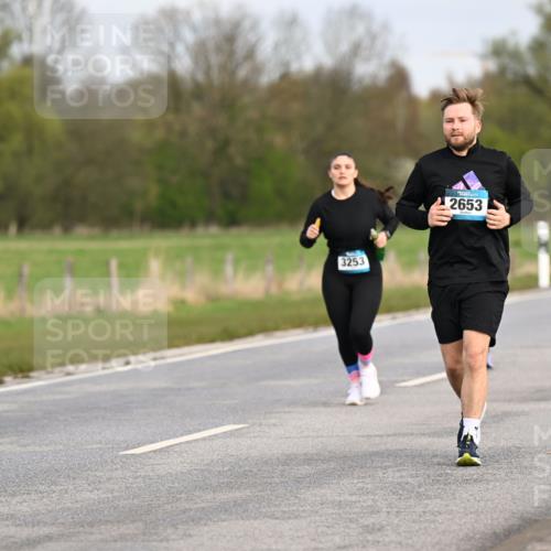 12.04.2026 - 45. Internationalen Wilhelmsburger Insellauf Dr. Thomas Lammeyer http://msf.ph/oto/9437683 12.04.2026 09:32:06 Laufen 3253, 2653, 3371 meine-sportfotos.de