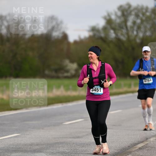 12.04.2026 - 45. Internationalen Wilhelmsburger Insellauf Dr. Thomas Lammeyer http://msf.ph/oto/9437746 12.04.2026 09:33:13 Laufen 3451, 4784 meine-sportfotos.de