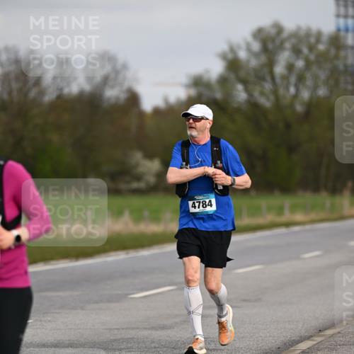 12.04.2026 - 45. Internationalen Wilhelmsburger Insellauf Dr. Thomas Lammeyer http://msf.ph/oto/9437763 12.04.2026 09:33:16 Laufen 4784 meine-sportfotos.de