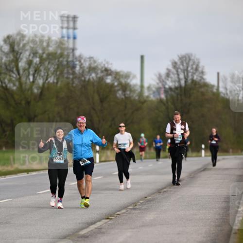 12.04.2026 - 45. Internationalen Wilhelmsburger Insellauf Dr. Thomas Lammeyer http://msf.ph/oto/9437775 12.04.2026 09:33:25 Laufen 5593, 2693, 4509, 508 meine-sportfotos.de