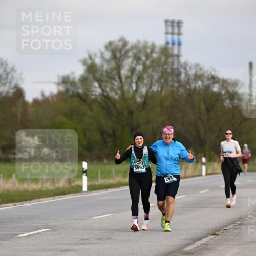12.04.2026 - 45. Internationalen Wilhelmsburger Insellauf Dr. Thomas Lammeyer http://msf.ph/oto/9437786 12.04.2026 09:33:27 Laufen 5593, 2693 meine-sportfotos.de