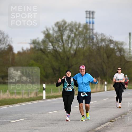 12.04.2026 - 45. Internationalen Wilhelmsburger Insellauf Dr. Thomas Lammeyer http://msf.ph/oto/9437789 12.04.2026 09:33:27 Laufen 5593, 2693 meine-sportfotos.de