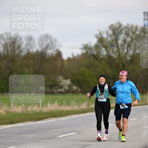 12.04.2026 - 45. Internationalen Wilhelmsburger Insellauf Dr. Thomas Lammeyer http://msf.ph/oto/9437801 12.04.2026 09:33:29 Laufen 5593, 2693 meine-sportfotos.de