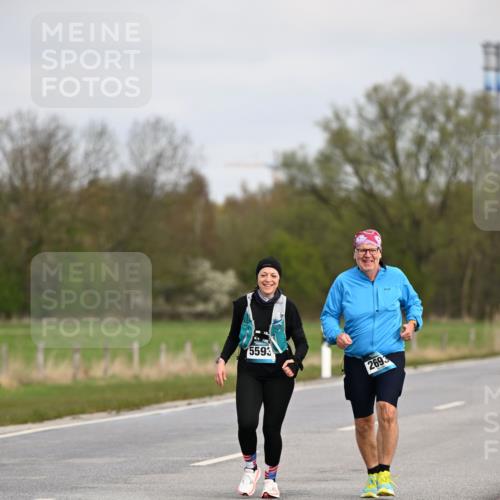 12.04.2026 - 45. Internationalen Wilhelmsburger Insellauf Dr. Thomas Lammeyer http://msf.ph/oto/9437805 12.04.2026 09:33:30 Laufen 5593, 2693 meine-sportfotos.de