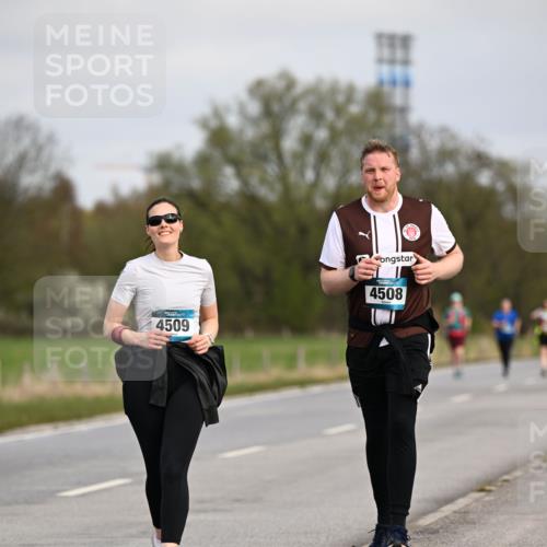 12.04.2026 - 45. Internationalen Wilhelmsburger Insellauf Dr. Thomas Lammeyer http://msf.ph/oto/9437849 12.04.2026 09:33:40 Laufen 4509, 4508 meine-sportfotos.de