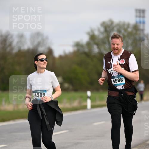 12.04.2026 - 45. Internationalen Wilhelmsburger Insellauf Dr. Thomas Lammeyer http://msf.ph/oto/9437859 12.04.2026 09:33:41 Laufen 4, 4509, 4508 meine-sportfotos.de