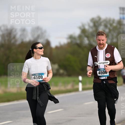 12.04.2026 - 45. Internationalen Wilhelmsburger Insellauf Dr. Thomas Lammeyer http://msf.ph/oto/9437860 12.04.2026 09:33:41 Laufen 4509, 4508 meine-sportfotos.de