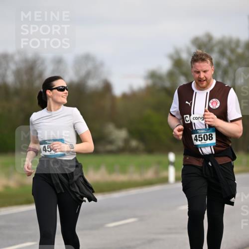 12.04.2026 - 45. Internationalen Wilhelmsburger Insellauf Dr. Thomas Lammeyer http://msf.ph/oto/9437864 12.04.2026 09:33:42 Laufen 45, 4508 meine-sportfotos.de