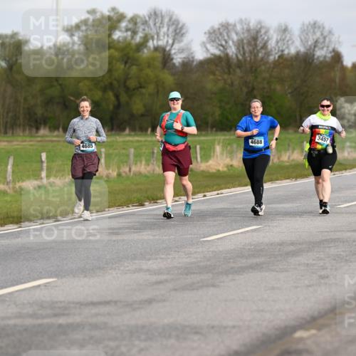12.04.2026 - 45. Internationalen Wilhelmsburger Insellauf Dr. Thomas Lammeyer http://msf.ph/oto/9437901 12.04.2026 09:34:11 Laufen 4685, 4688, 3457, 2904 meine-sportfotos.de