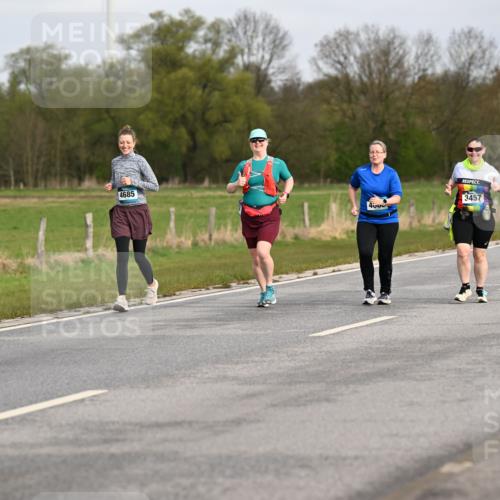 12.04.2026 - 45. Internationalen Wilhelmsburger Insellauf Dr. Thomas Lammeyer http://msf.ph/oto/9437903 12.04.2026 09:34:12 Laufen 4685, 4000, 3457, 2904 meine-sportfotos.de