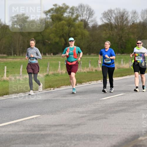12.04.2026 - 45. Internationalen Wilhelmsburger Insellauf Dr. Thomas Lammeyer http://msf.ph/oto/9437909 12.04.2026 09:34:12 Laufen 4685, 4688, 3457, 2904 meine-sportfotos.de