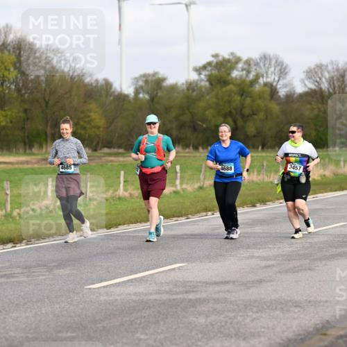 12.04.2026 - 45. Internationalen Wilhelmsburger Insellauf Dr. Thomas Lammeyer http://msf.ph/oto/9437924 12.04.2026 09:34:15 Laufen 4685, 4688, 3457, 2904 meine-sportfotos.de