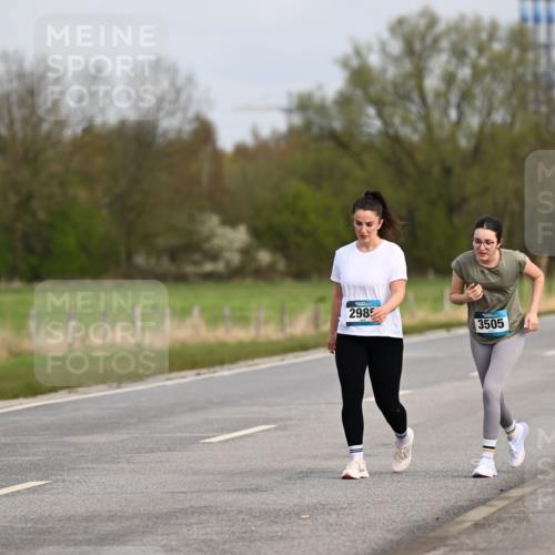 12.04.2026 - 45. Internationalen Wilhelmsburger Insellauf Dr. Thomas Lammeyer http://msf.ph/oto/9437967 12.04.2026 09:35:39 Laufen 2985, 3505 meine-sportfotos.de