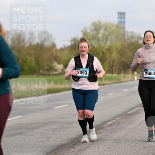 12.04.2026 - 45. Internationalen Wilhelmsburger Insellauf Dr. Thomas Lammeyer http://msf.ph/oto/9438035 12.04.2026 09:36:19 Laufen 3148, 2093, 2663 meine-sportfotos.de