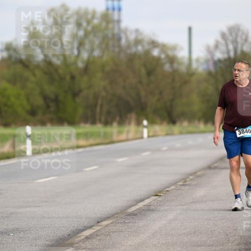 12.04.2026 - 45. Internationalen Wilhelmsburger Insellauf Dr. Thomas Lammeyer http://msf.ph/oto/9438055 12.04.2026 09:37:20 Laufen 3840, 16 meine-sportfotos.de