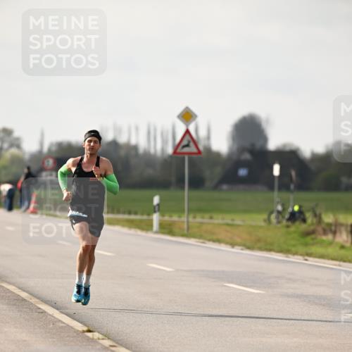 12.04.2026 - 45. Internationalen Wilhelmsburger Insellauf Dr. Thomas Lammeyer http://msf.ph/oto/9438172 12.04.2026 09:48:13 Laufen  meine-sportfotos.de