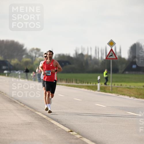 12.04.2026 - 45. Internationalen Wilhelmsburger Insellauf Dr. Thomas Lammeyer http://msf.ph/oto/9438186 12.04.2026 09:48:27 Laufen 4086 meine-sportfotos.de