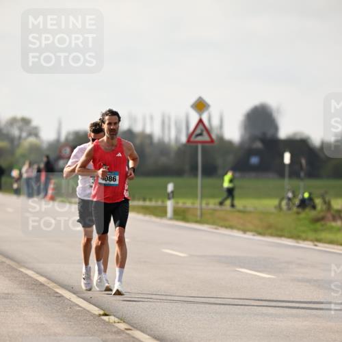 12.04.2026 - 45. Internationalen Wilhelmsburger Insellauf Dr. Thomas Lammeyer http://msf.ph/oto/9438198 12.04.2026 09:48:29 Laufen 34086 meine-sportfotos.de