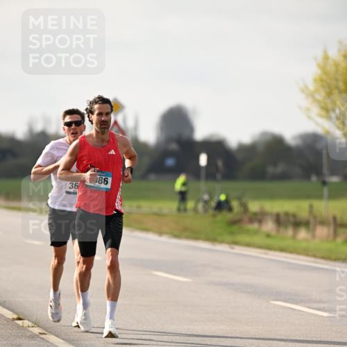 12.04.2026 - 45. Internationalen Wilhelmsburger Insellauf Dr. Thomas Lammeyer http://msf.ph/oto/9438208 12.04.2026 09:48:30 Laufen 36, 86 meine-sportfotos.de