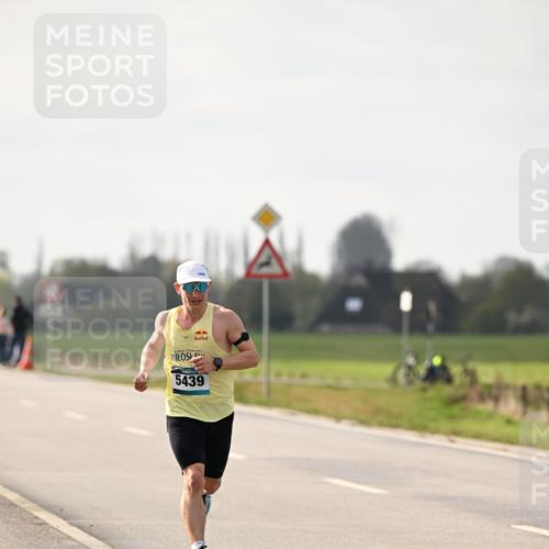 12.04.2026 - 45. Internationalen Wilhelmsburger Insellauf Dr. Thomas Lammeyer http://msf.ph/oto/9438241 12.04.2026 09:48:55 Laufen 5439 meine-sportfotos.de