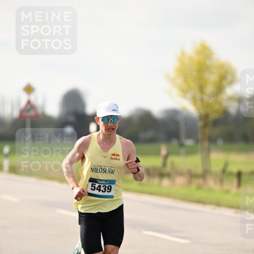 12.04.2026 - 45. Internationalen Wilhelmsburger Insellauf Dr. Thomas Lammeyer http://msf.ph/oto/9438254 12.04.2026 09:48:56 Laufen 5439 meine-sportfotos.de