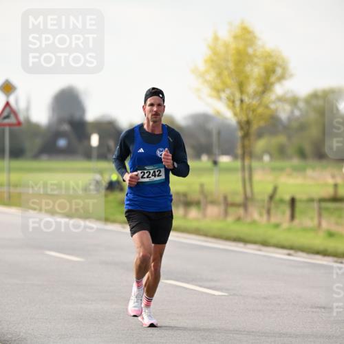 12.04.2026 - 45. Internationalen Wilhelmsburger Insellauf Dr. Thomas Lammeyer http://msf.ph/oto/9438332 12.04.2026 09:50:10 Laufen 2242 meine-sportfotos.de