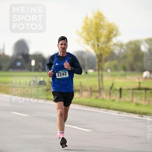 12.04.2026 - 45. Internationalen Wilhelmsburger Insellauf Dr. Thomas Lammeyer http://msf.ph/oto/9438333 12.04.2026 09:50:10 Laufen 2242 meine-sportfotos.de