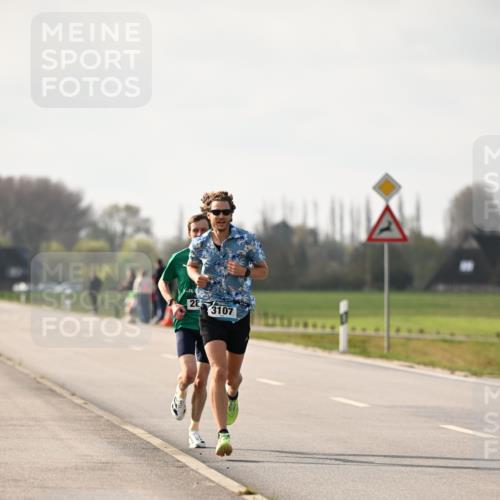 12.04.2026 - 45. Internationalen Wilhelmsburger Insellauf Dr. Thomas Lammeyer http://msf.ph/oto/9438388 12.04.2026 09:51:03 Laufen 28, 3107 meine-sportfotos.de