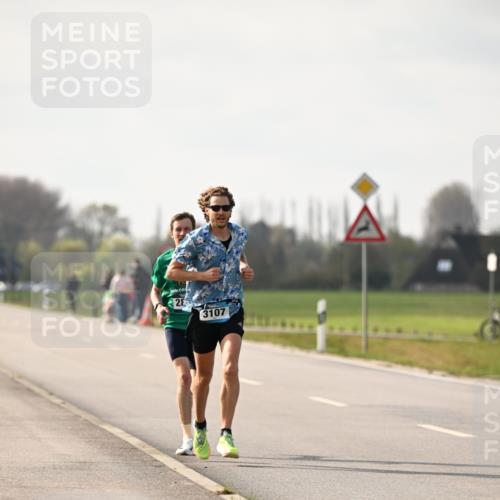 12.04.2026 - 45. Internationalen Wilhelmsburger Insellauf Dr. Thomas Lammeyer http://msf.ph/oto/9438390 12.04.2026 09:51:04 Laufen 28, 3107 meine-sportfotos.de