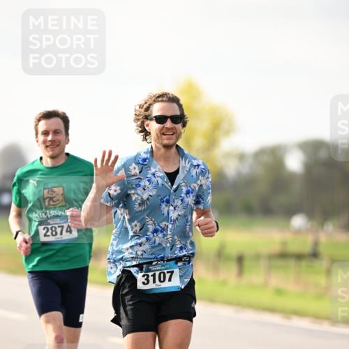 12.04.2026 - 45. Internationalen Wilhelmsburger Insellauf Dr. Thomas Lammeyer http://msf.ph/oto/9438417 12.04.2026 09:51:07 Laufen 2874, 3107 meine-sportfotos.de