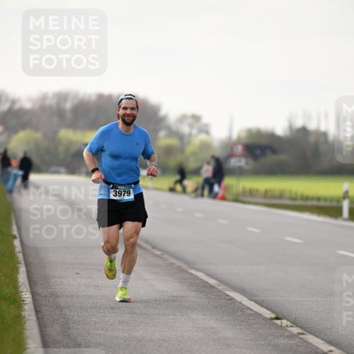 12.04.2026 - 45. Internationalen Wilhelmsburger Insellauf Dr. Thomas Lammeyer http://msf.ph/oto/9438586 12.04.2026 09:53:36 Laufen 3979 meine-sportfotos.de