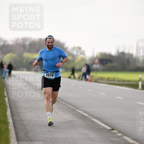 12.04.2026 - 45. Internationalen Wilhelmsburger Insellauf Dr. Thomas Lammeyer http://msf.ph/oto/9438588 12.04.2026 09:53:36 Laufen 3979 meine-sportfotos.de