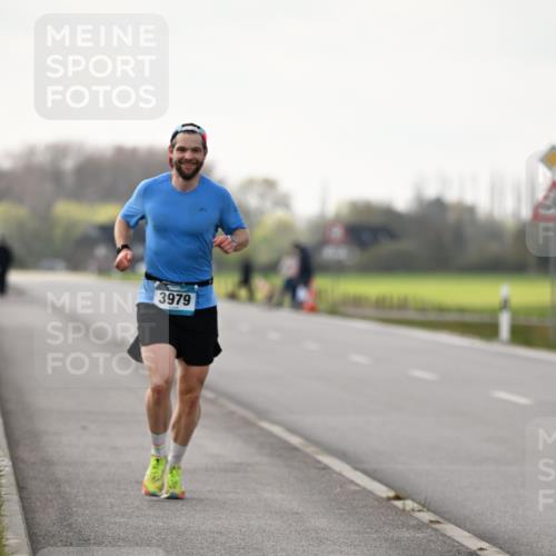 12.04.2026 - 45. Internationalen Wilhelmsburger Insellauf Dr. Thomas Lammeyer http://msf.ph/oto/9438592 12.04.2026 09:53:36 Laufen 3979 meine-sportfotos.de