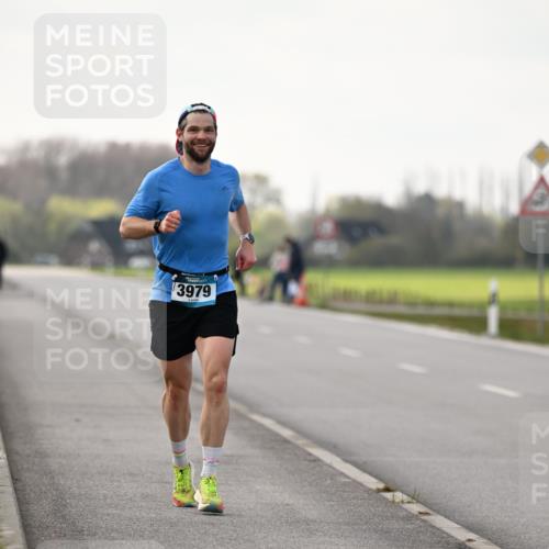 12.04.2026 - 45. Internationalen Wilhelmsburger Insellauf Dr. Thomas Lammeyer http://msf.ph/oto/9438595 12.04.2026 09:53:37 Laufen 3979 meine-sportfotos.de